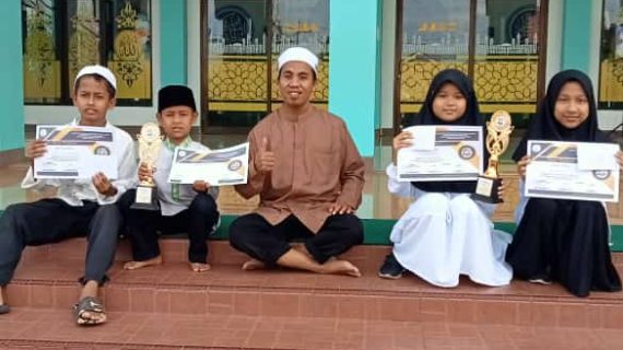 KIAT Menghadirkan Guru Unggul